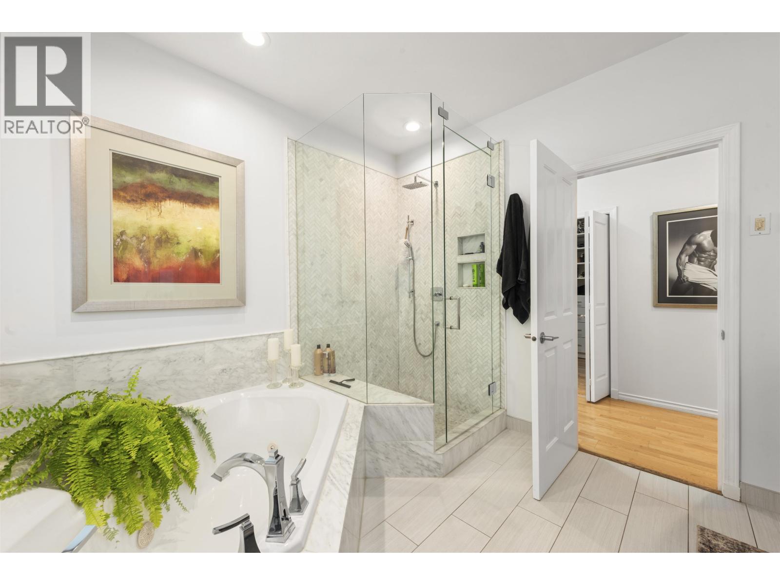 #204-6505 3 Avenue, Delta