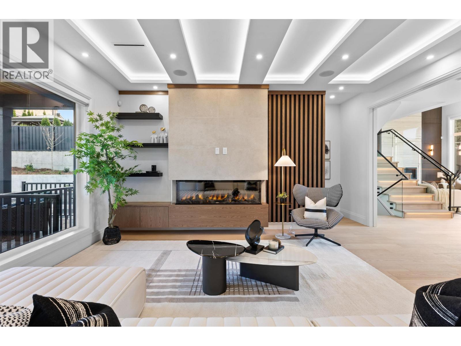 7370 BURRIS STREET, Burnaby