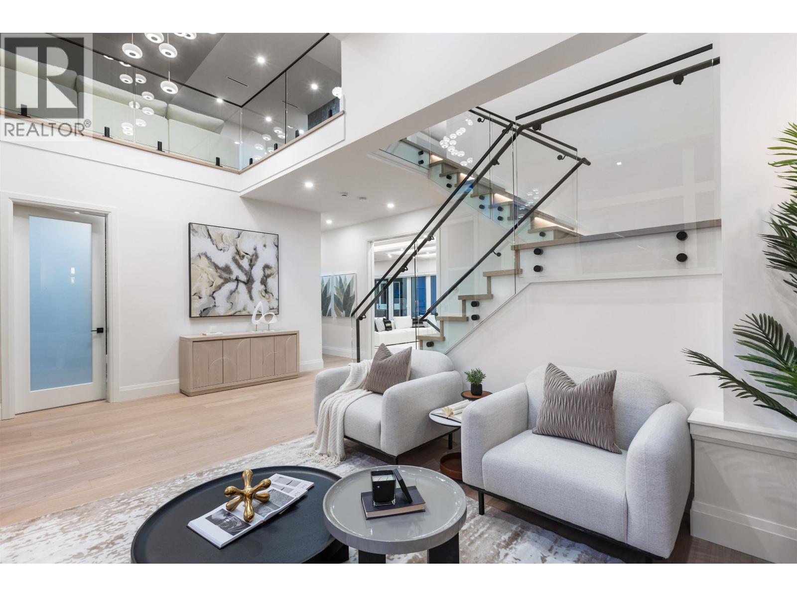 7370 BURRIS STREET, Burnaby