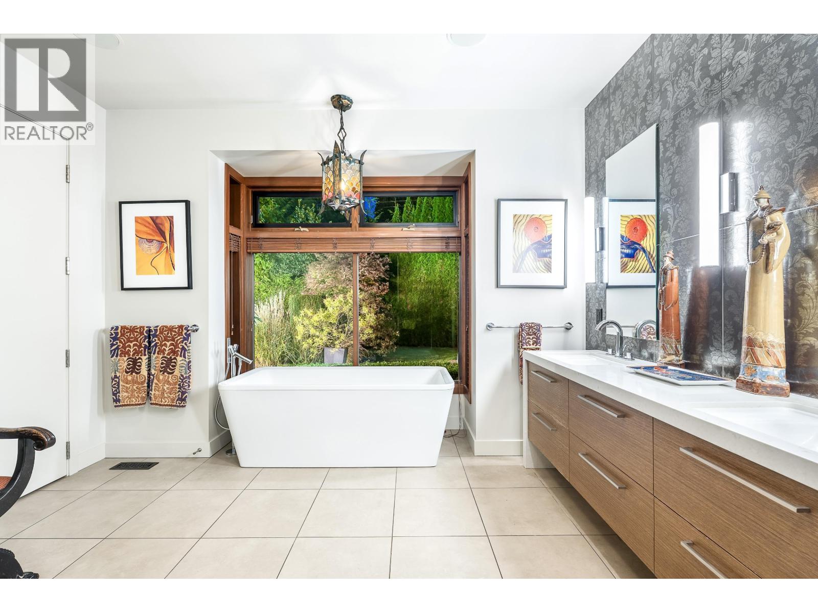 389 MOYNE DRIVE, West Vancouver