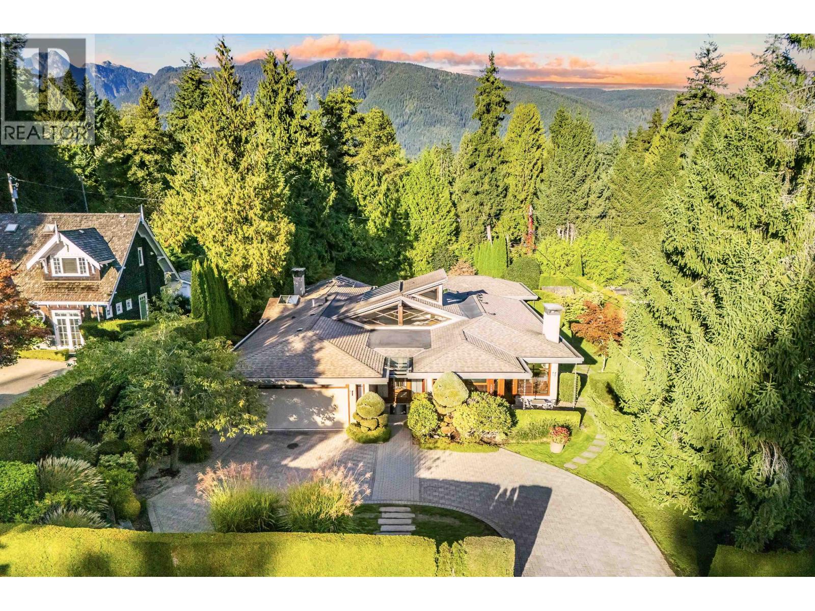 389 MOYNE DRIVE, West Vancouver