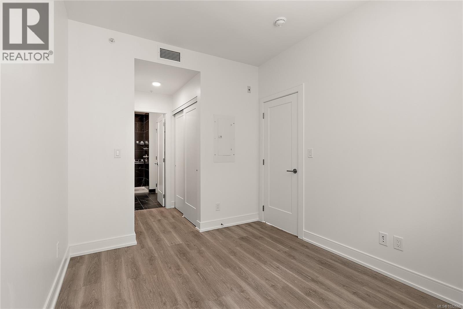 716 1628 Store St, Victoria