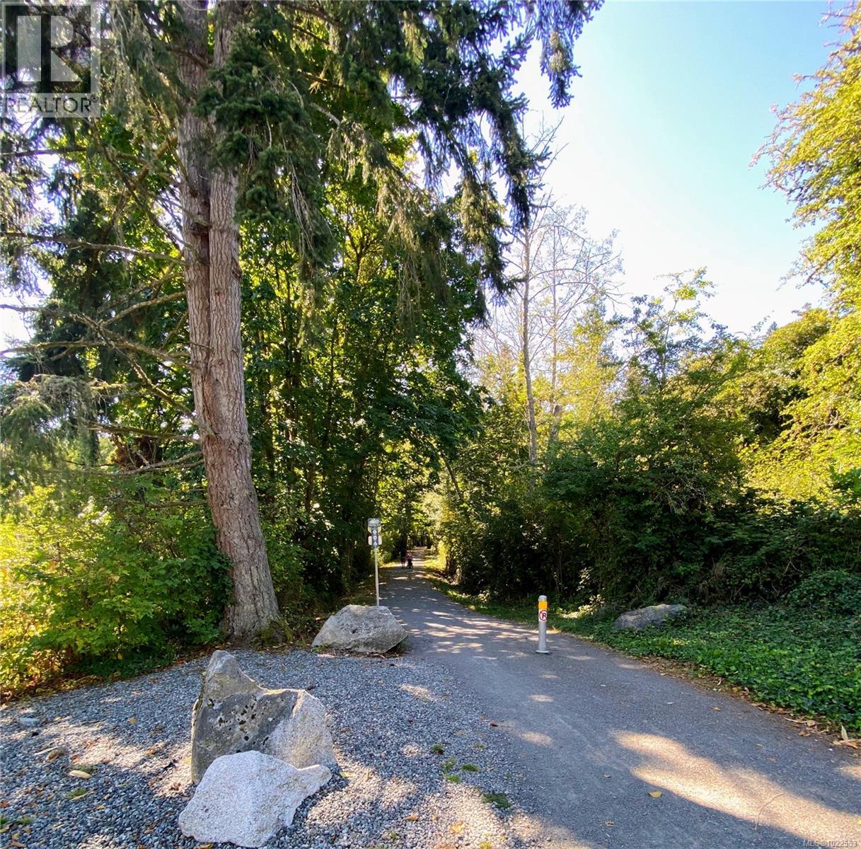 13 5838 Blythwood Rd, Sooke
