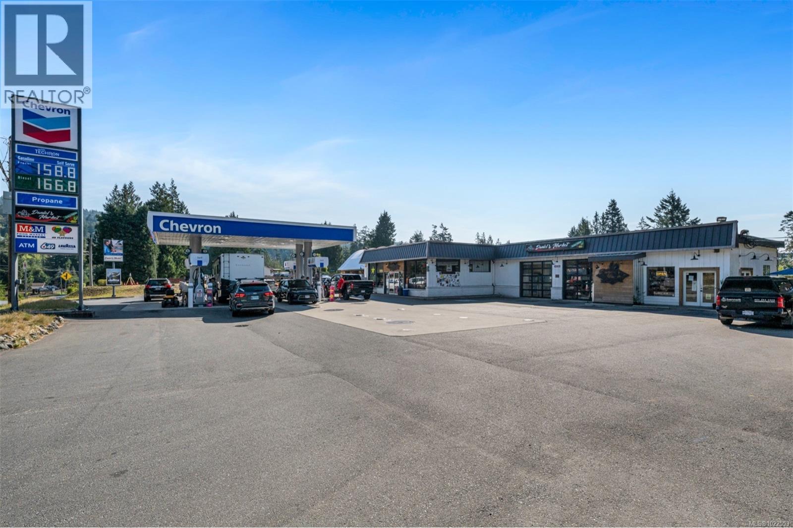 #13 5838 Blythwood Rd - 23