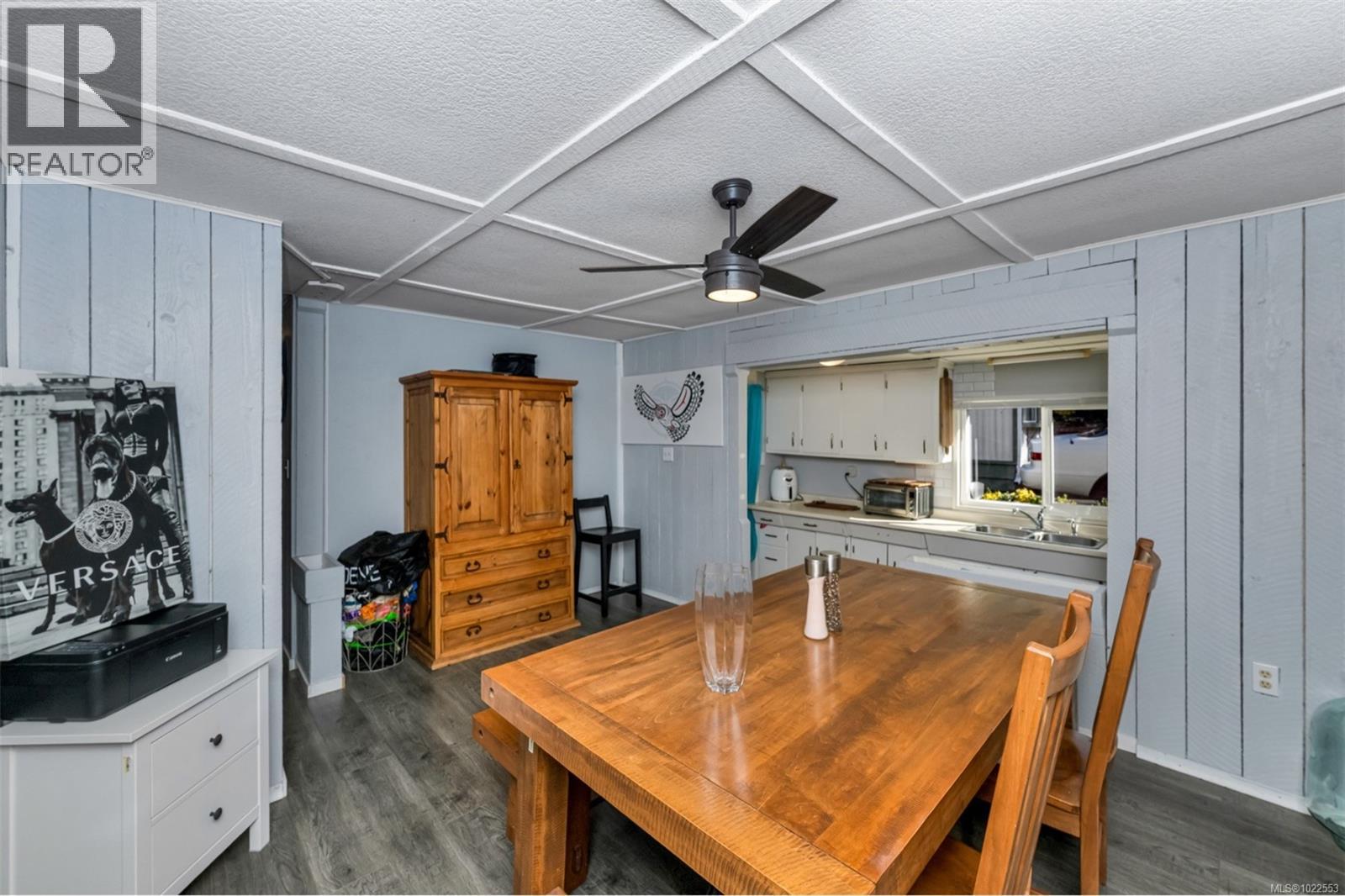 #13 5838 Blythwood Rd - 36