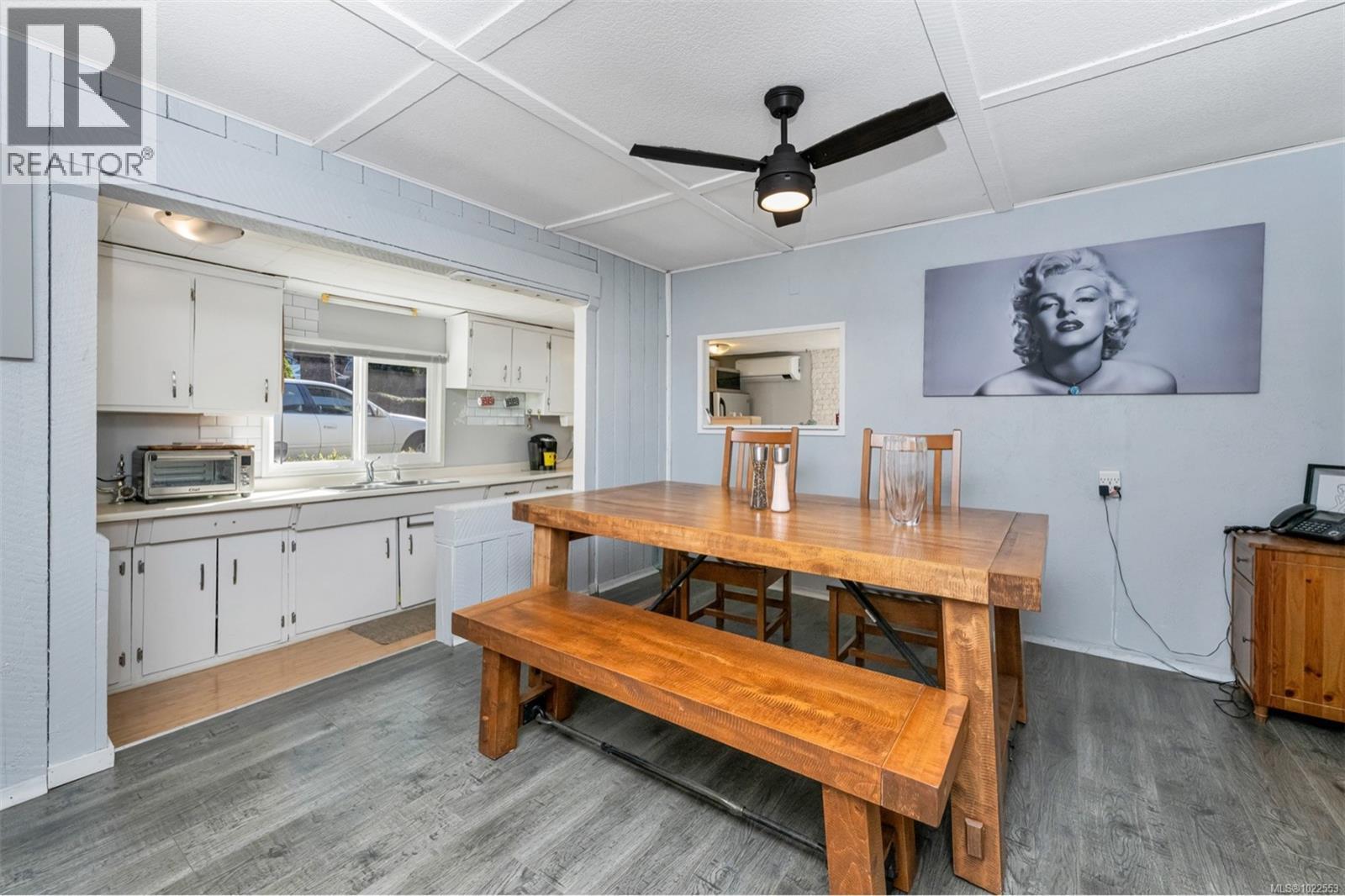 #13 5838 Blythwood Rd - 38