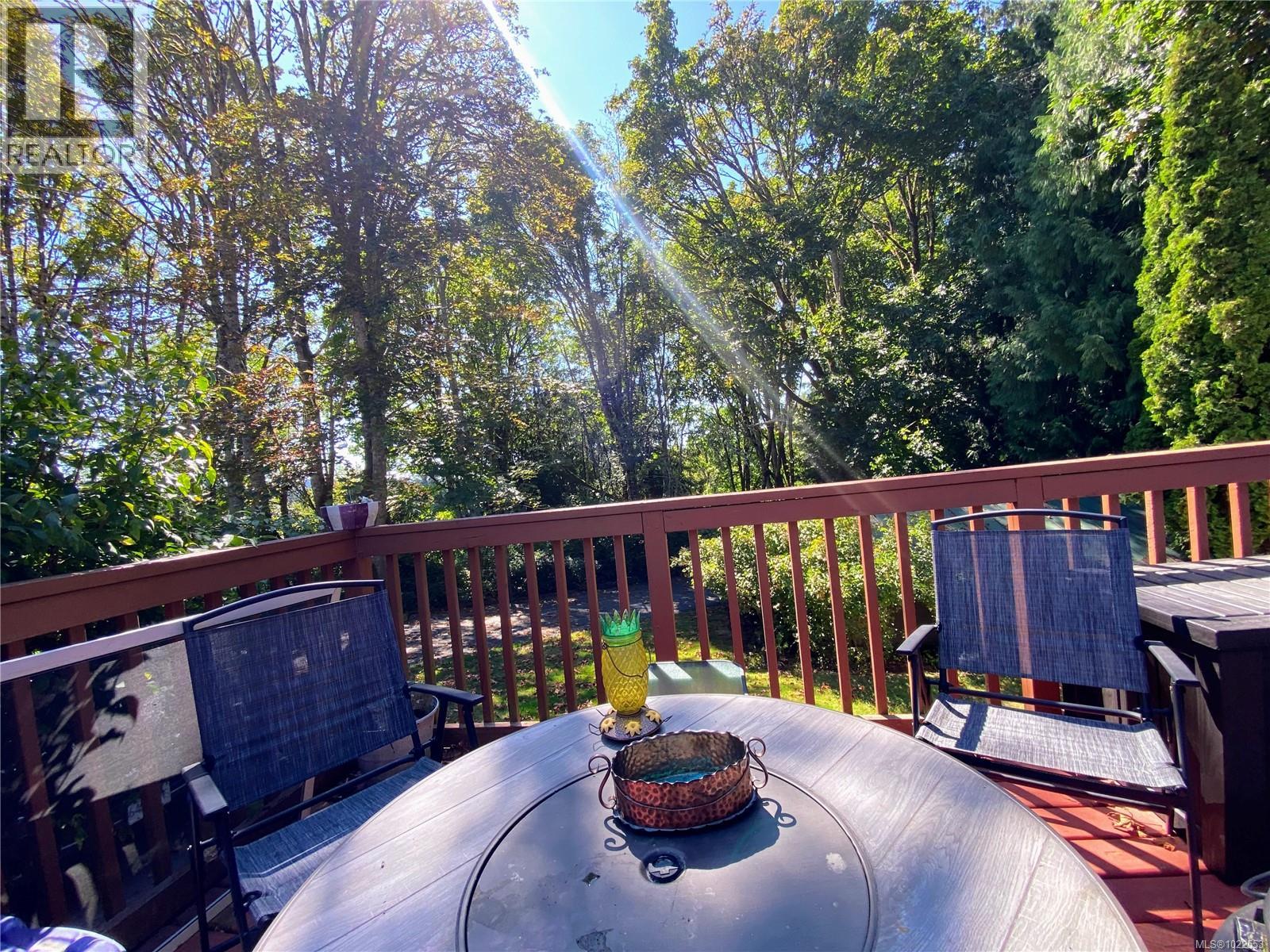 #13 5838 Blythwood Rd - 6