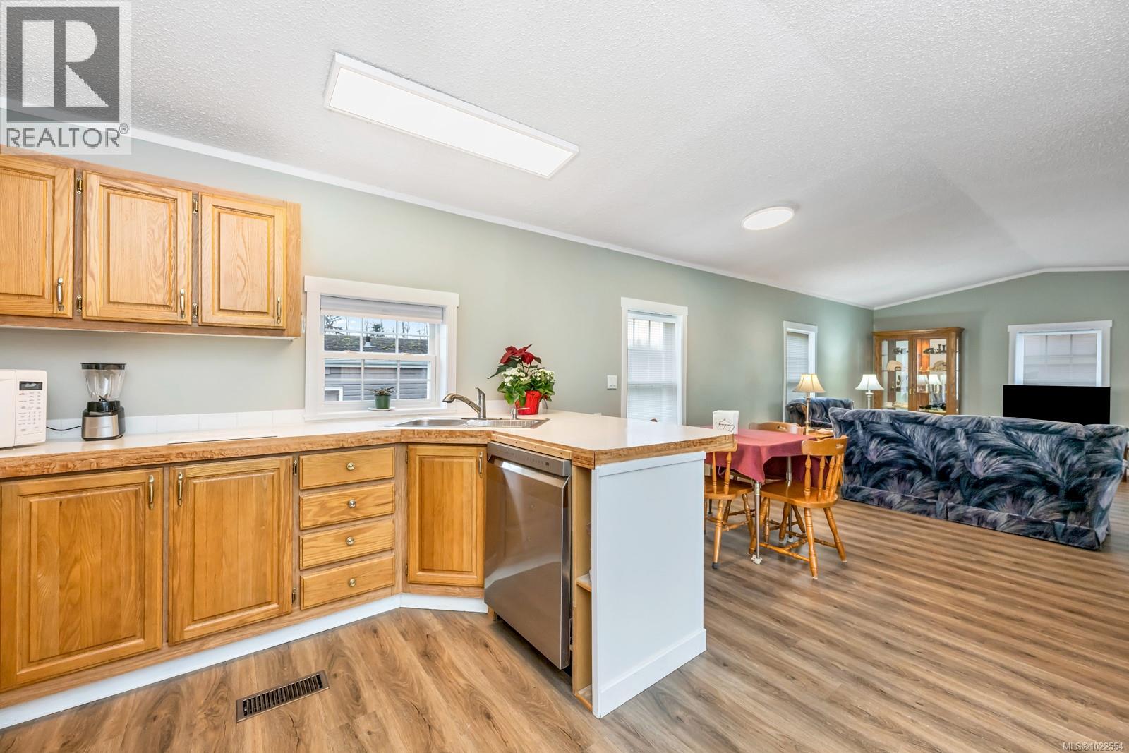 32 7021 Grant Rd, Sooke