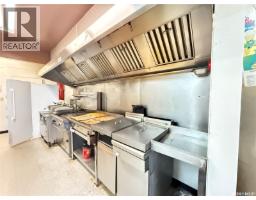 303 1st Avenue E, Gravelbourg, SK S0H1X0 Photo 10