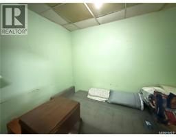 303 1st Avenue E, Gravelbourg, SK S0H1X0 Photo 25