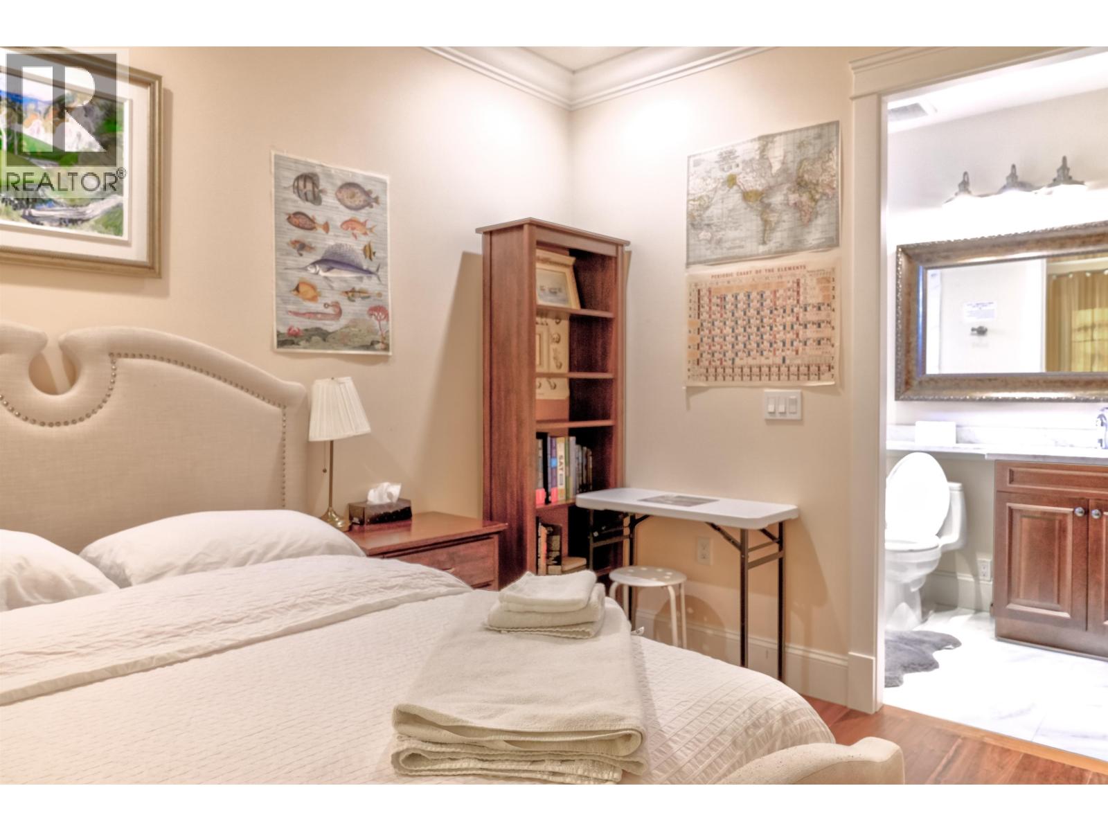 2237 W 37TH AVENUE, Vancouver