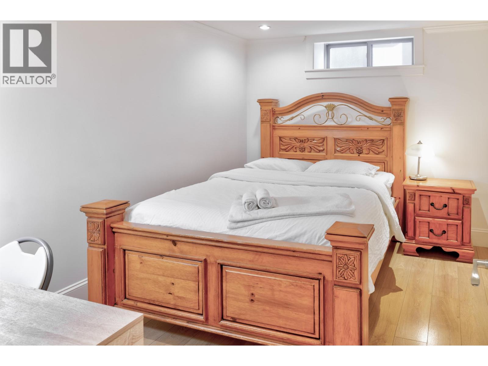 2237 W 37TH AVENUE, Vancouver