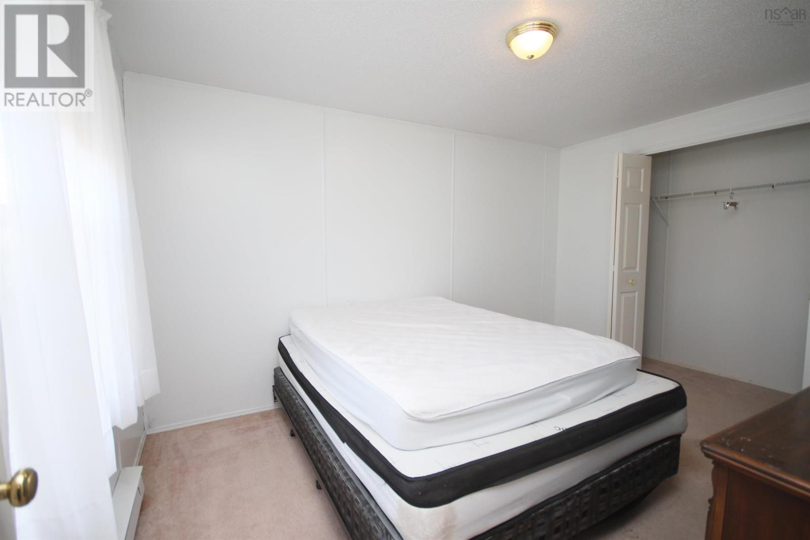 Property 22 of 28 of 27 Bennies Lane