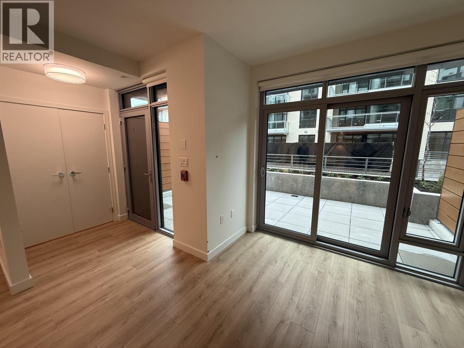 117 755 HARBOURSIDE DRIVE, North Vancouver