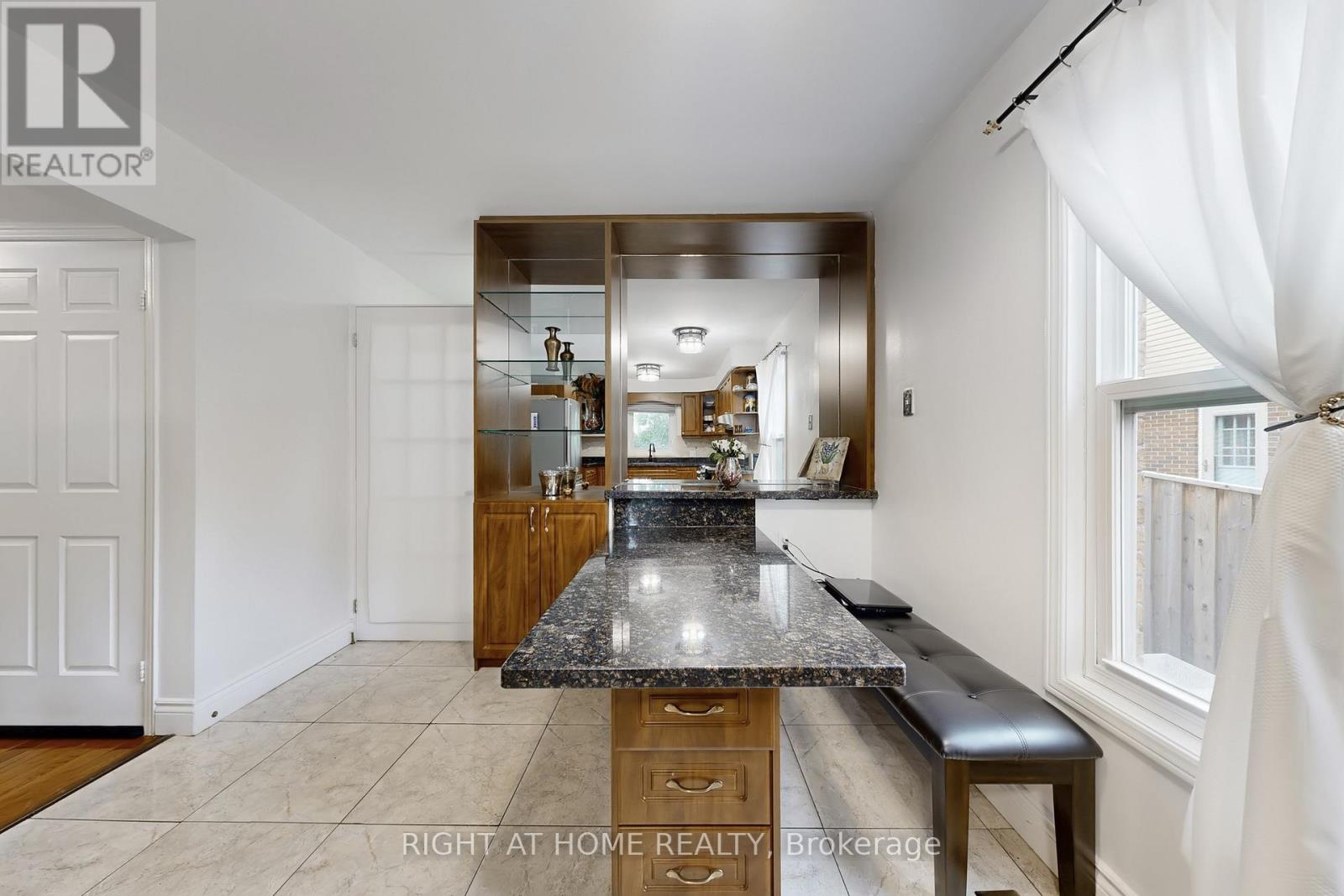 52 BRECKONWOOD CRESCENT - 20