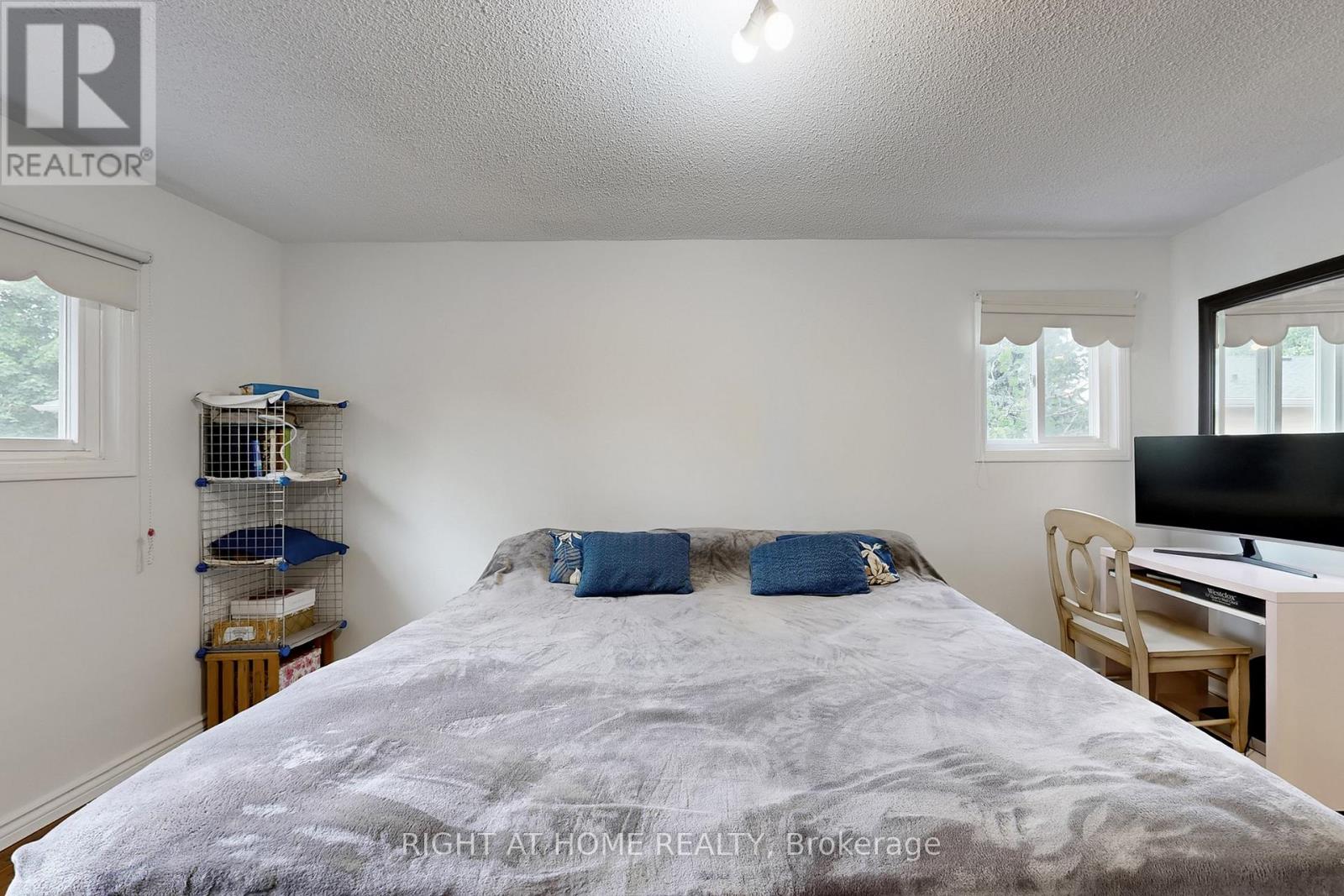 52 BRECKONWOOD CRESCENT - 25