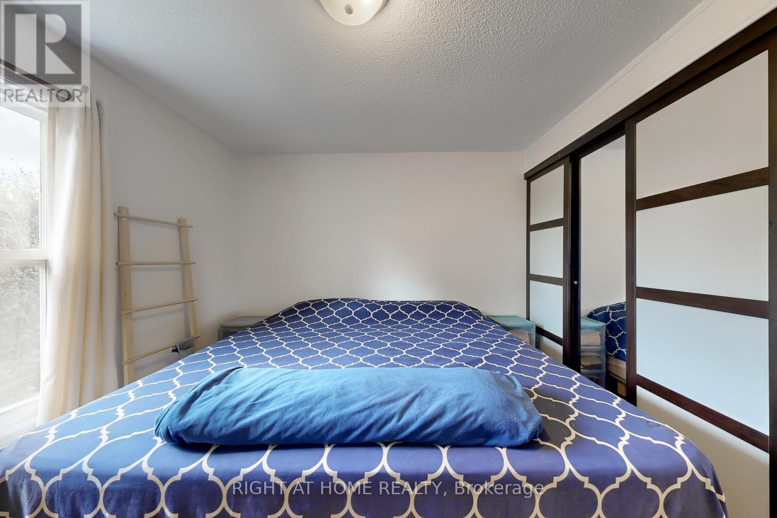 52 BRECKONWOOD CRESCENT - 29
