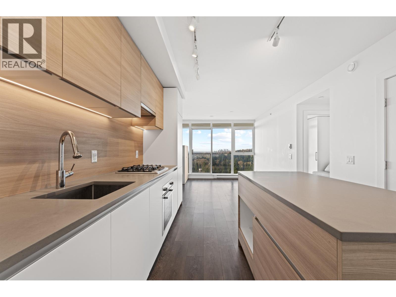 1106 652 WHITING WAY, Coquitlam