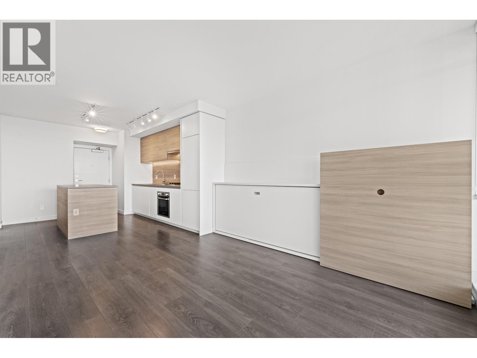 1106 652 WHITING WAY, Coquitlam