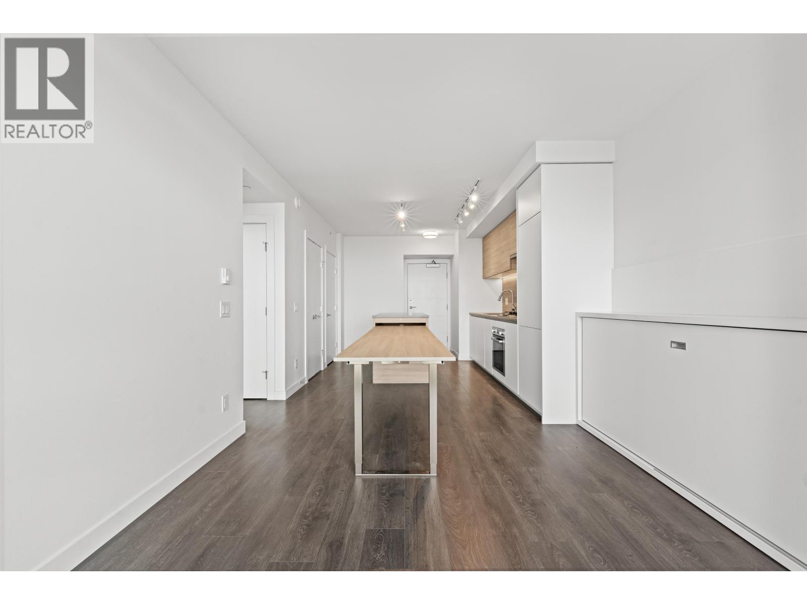 1106 652 WHITING WAY, Coquitlam