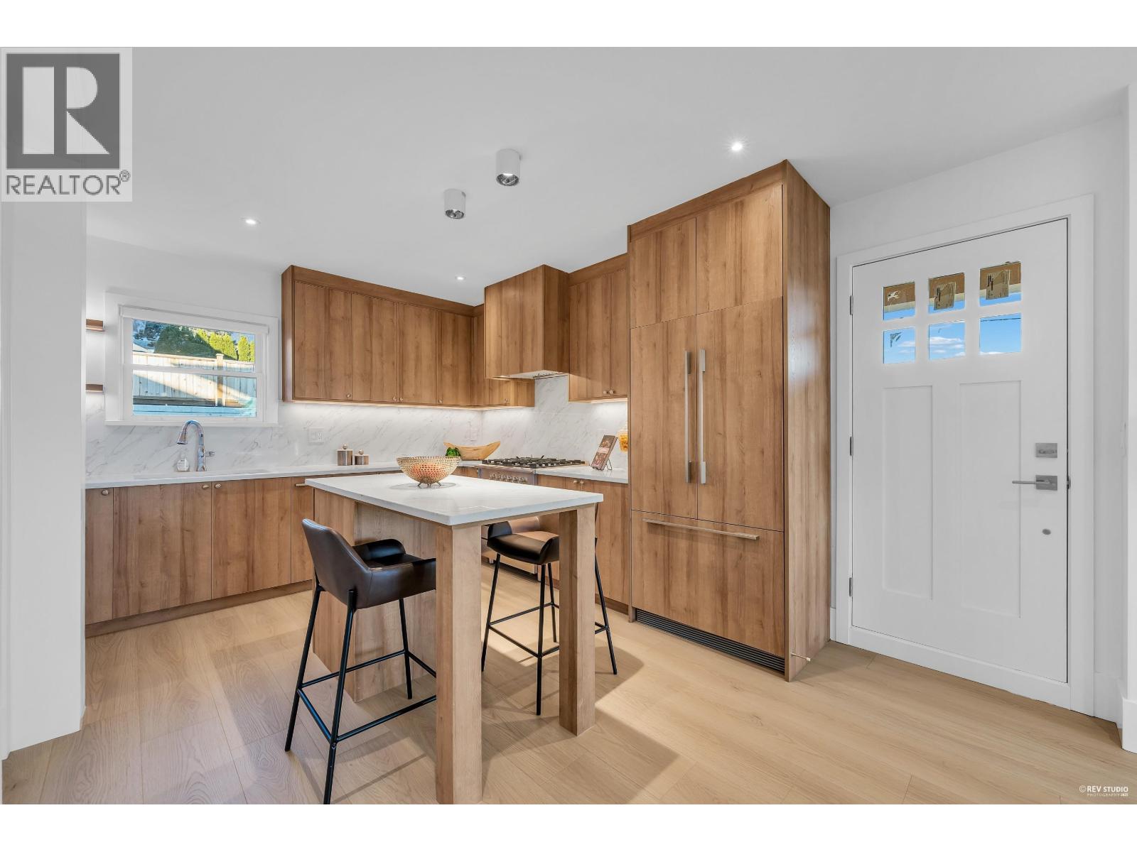 101 1125 CARTIER AVENUE, Coquitlam