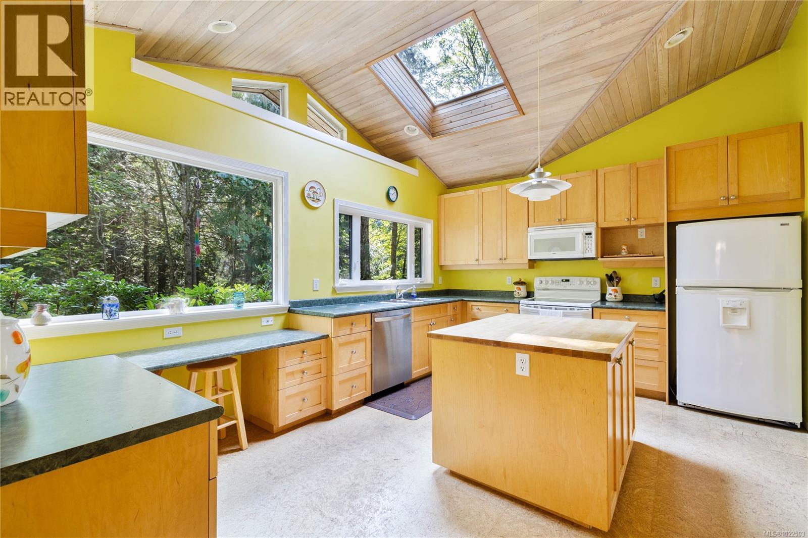  212 Sunset Drive, Salt Spring
