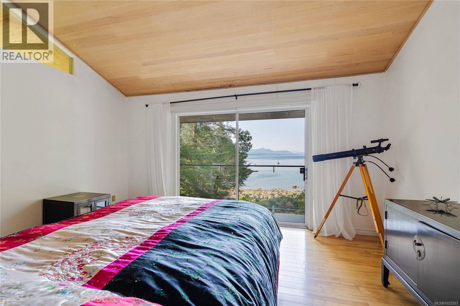  212 Sunset Drive, Salt Spring