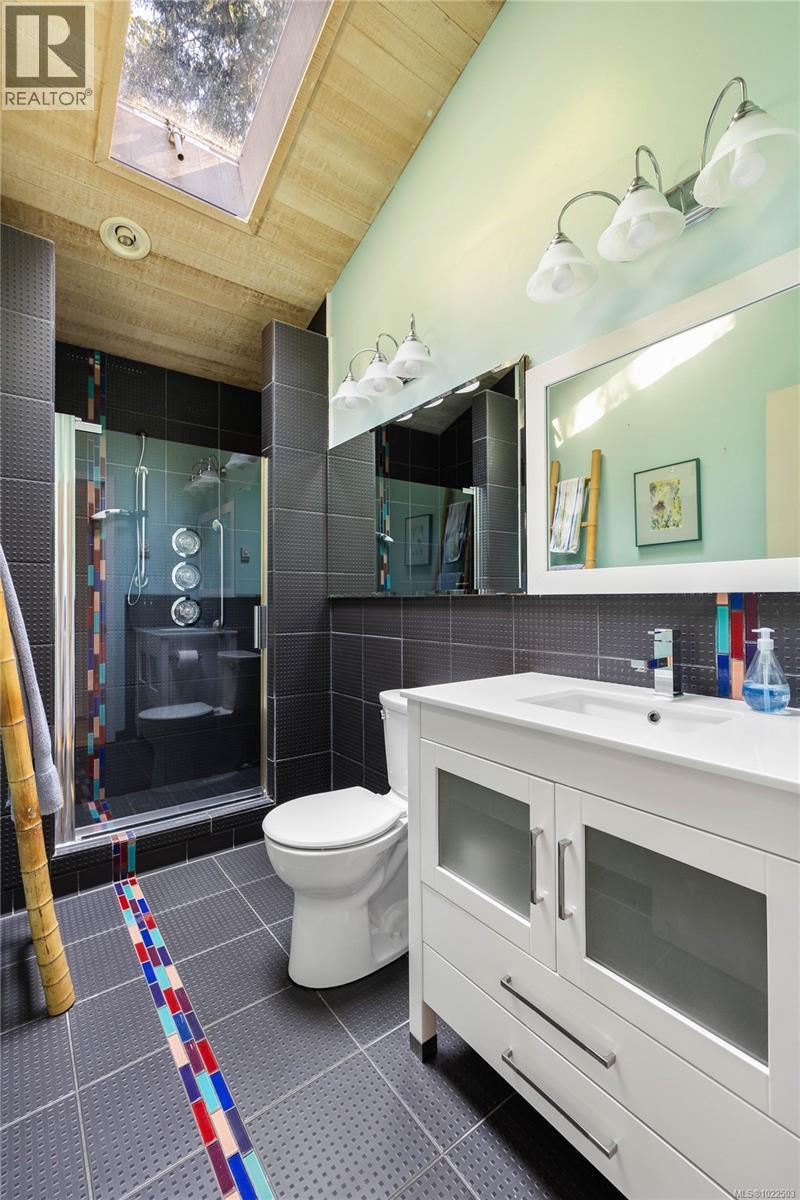  212 Sunset Drive, Salt Spring