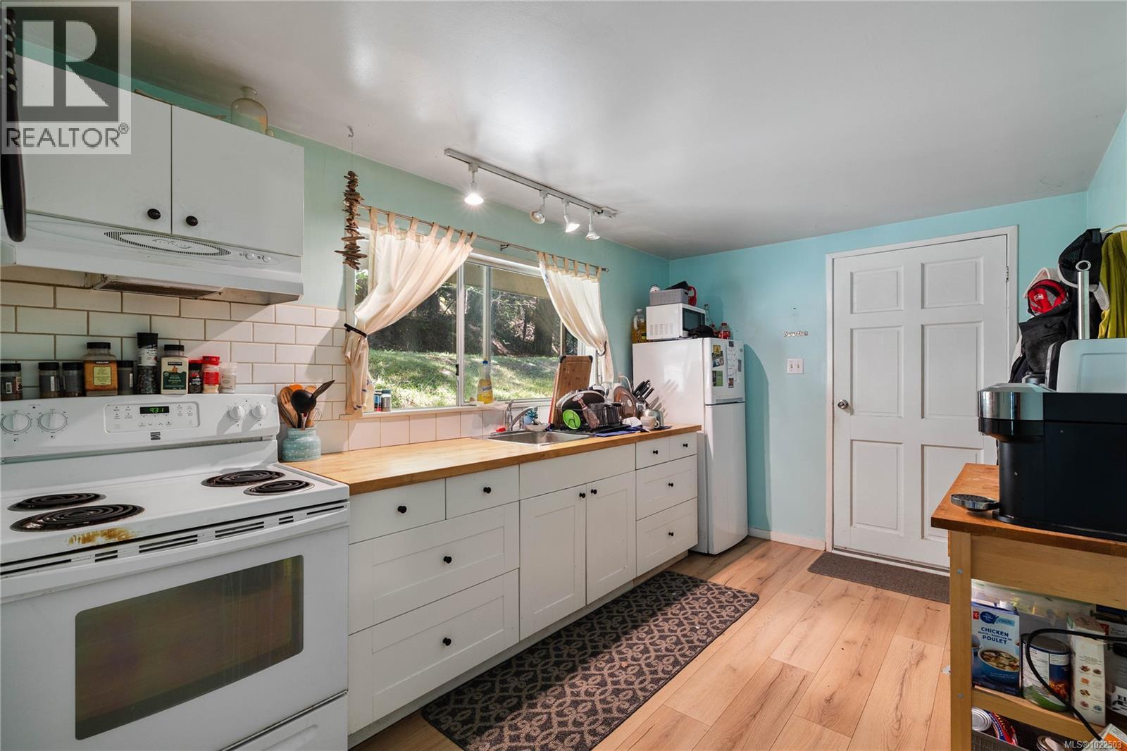  212 Sunset Drive, Salt Spring