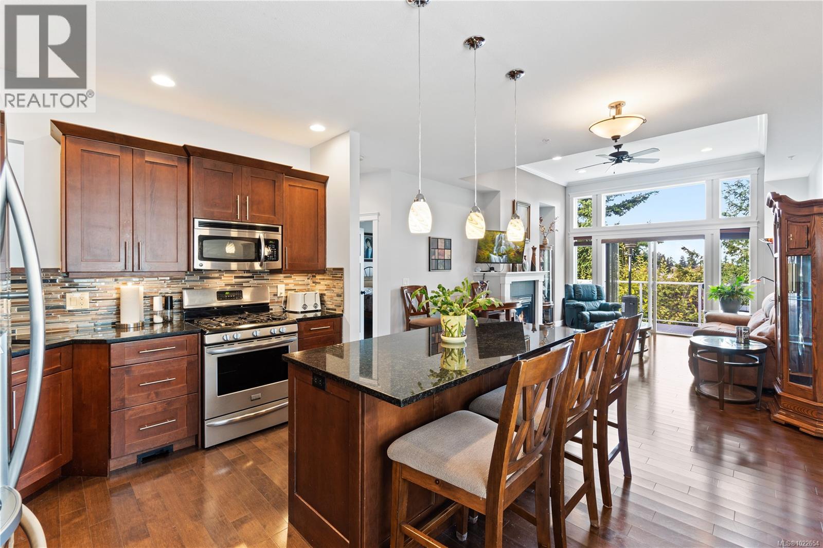 6166 Arlin Pl, Nanaimo