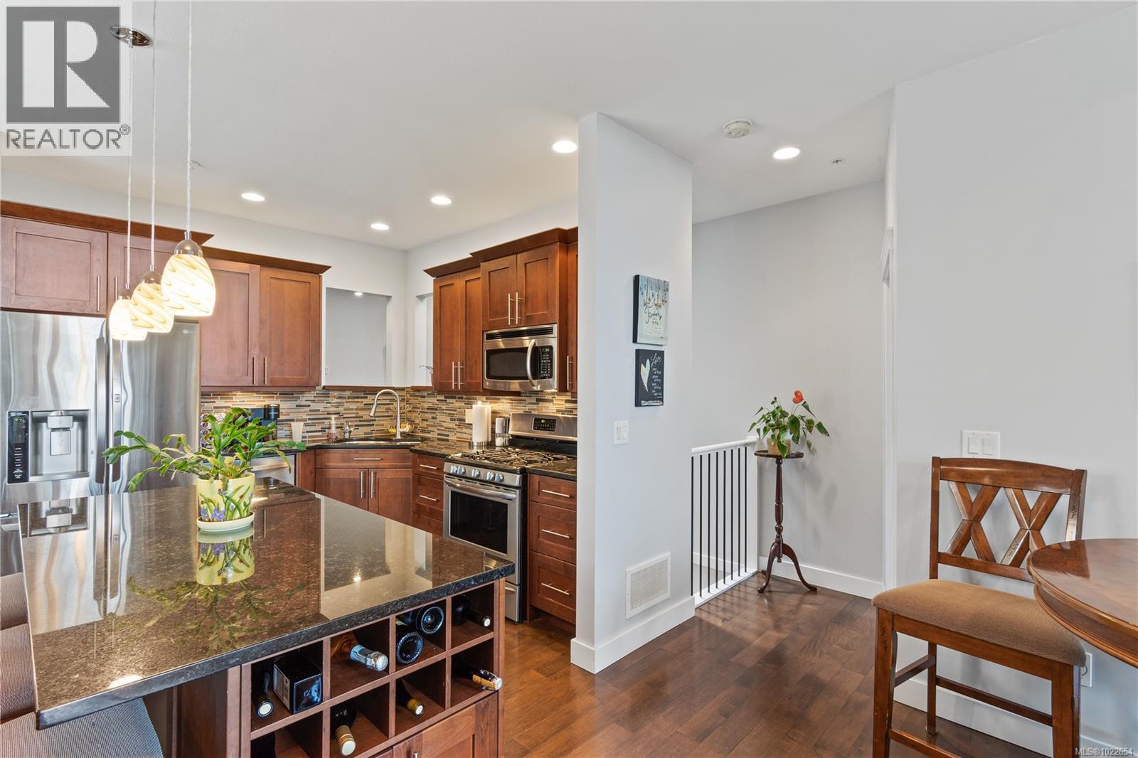 6166 Arlin Pl, Nanaimo