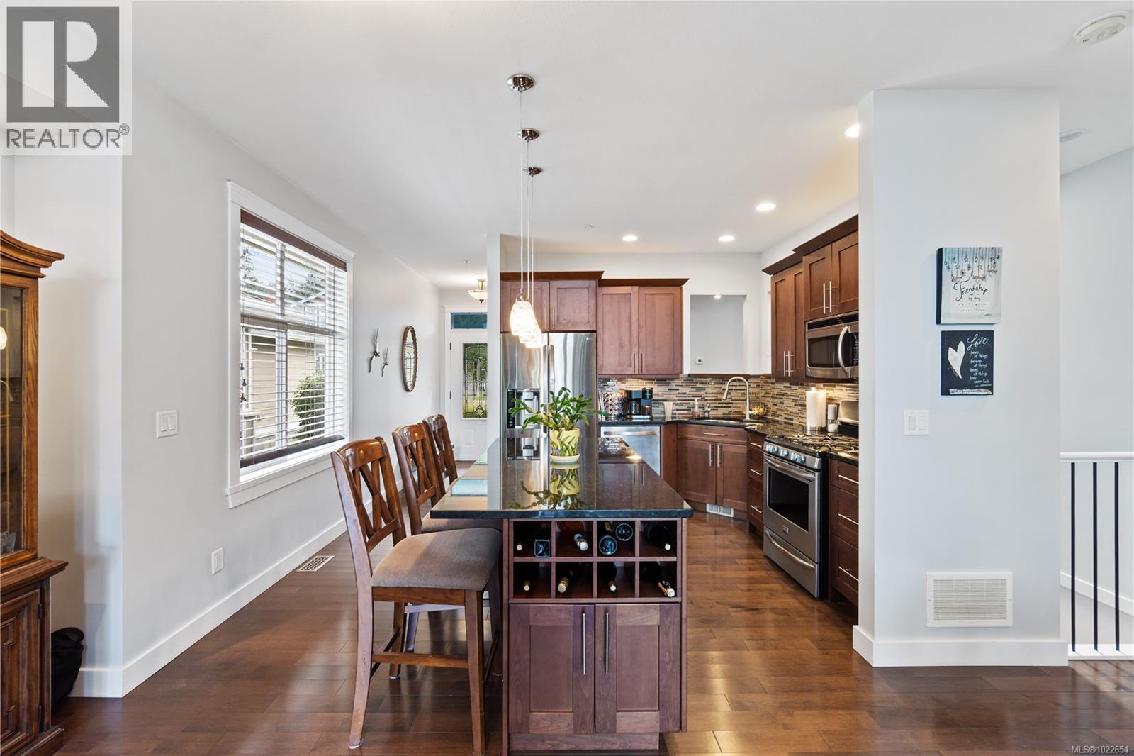 6166 Arlin Pl, Nanaimo