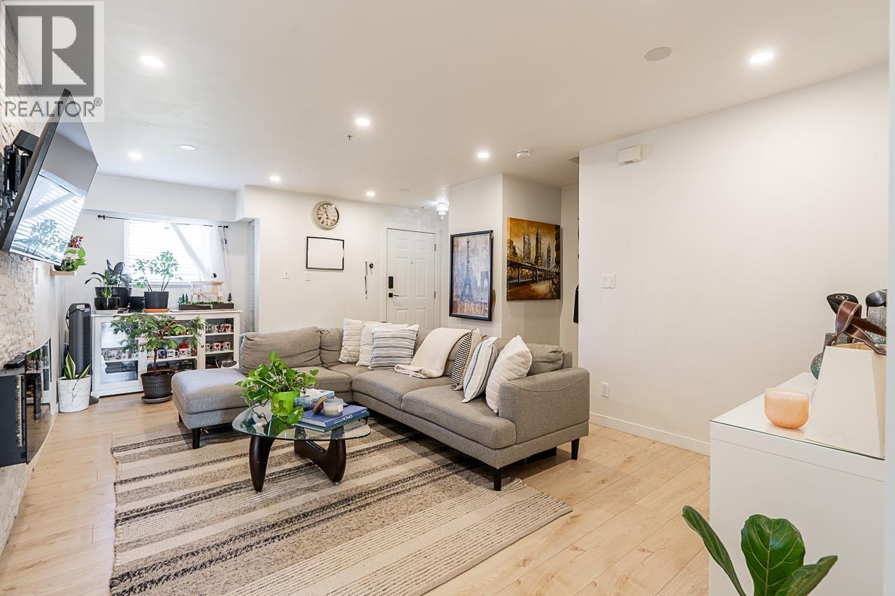 211 5625 SENLAC STREET, Vancouver