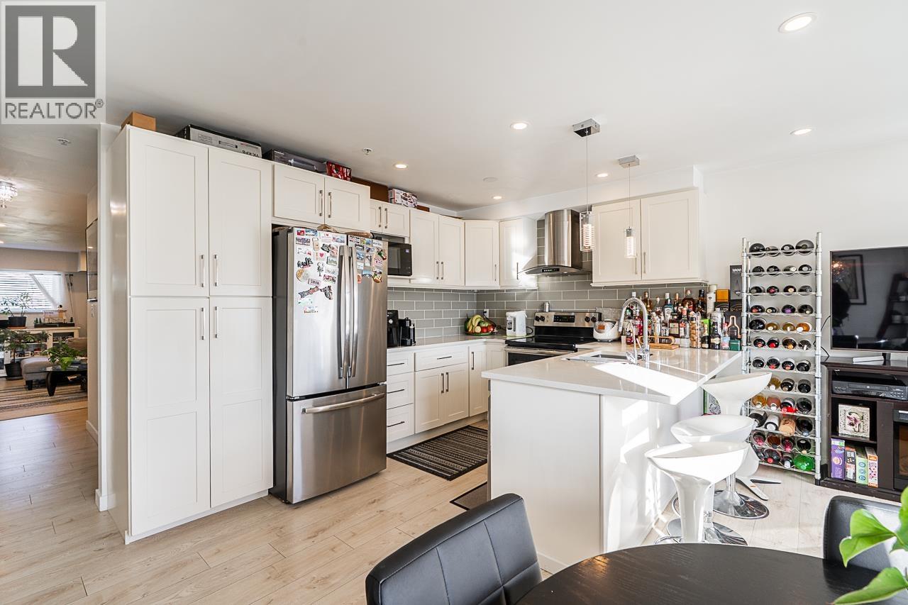 211 5625 SENLAC STREET, Vancouver