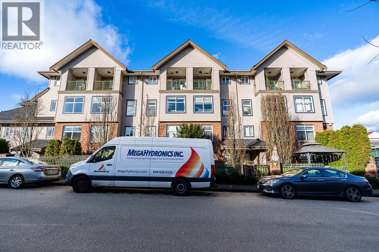 211 5625 SENLAC STREET, Vancouver