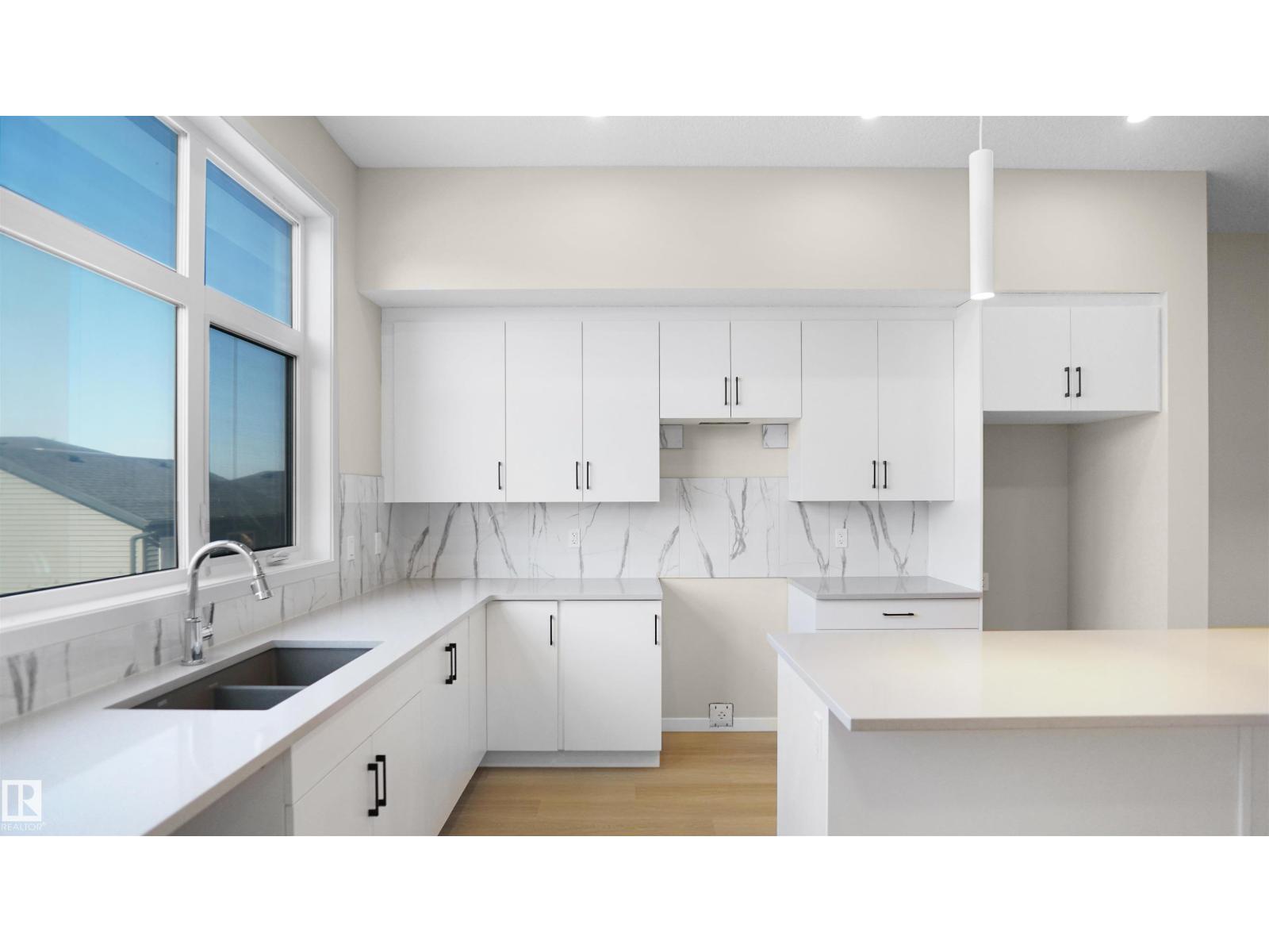 7116 51 AV, Beaumont