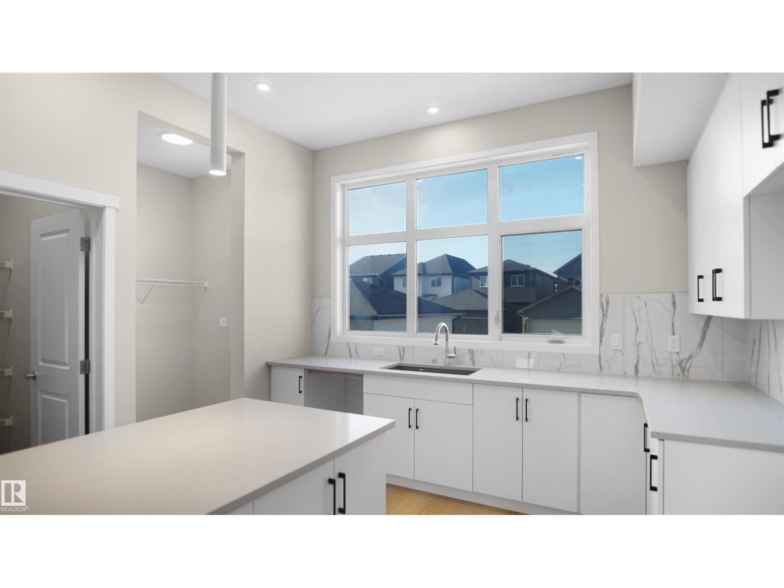 7116 51 AV, Beaumont