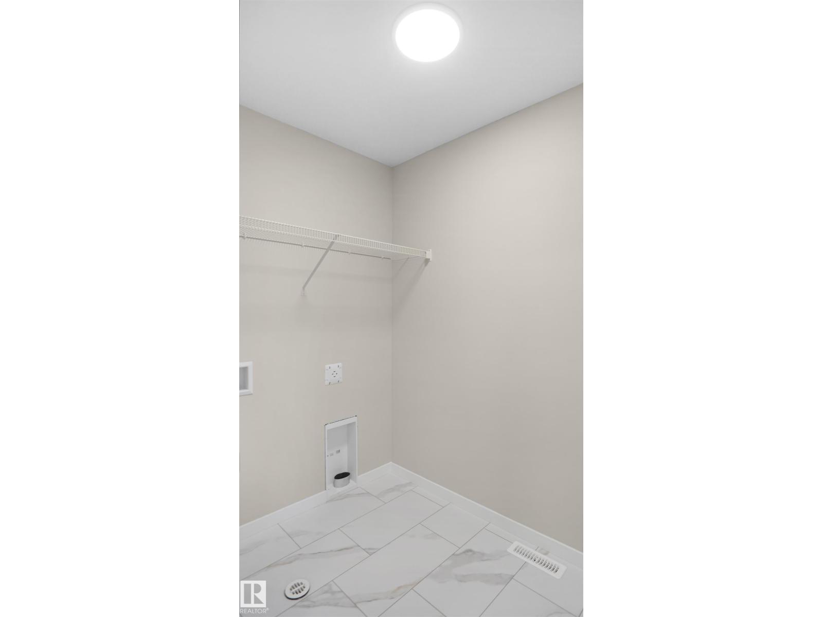 7116 51 AV, Beaumont