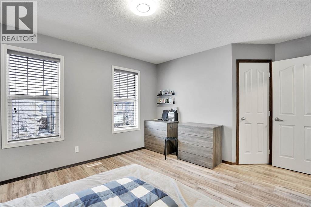 Single Family House for Sale in  Cranberry Place SE Cranston Calgary 