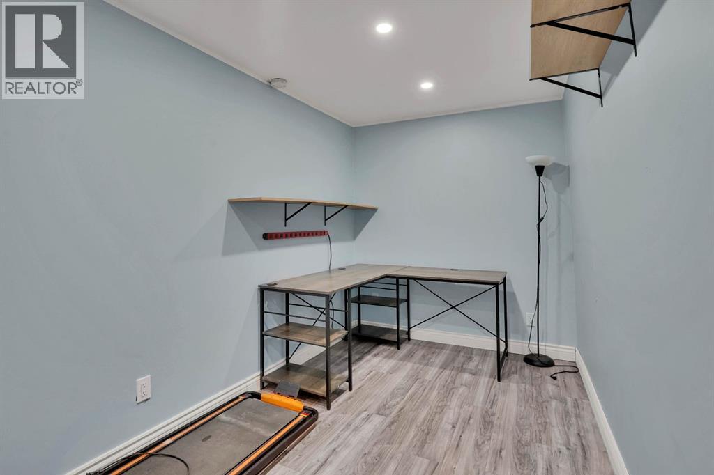 Single Family House for Sale in  Cranberry Place SE Cranston Calgary 