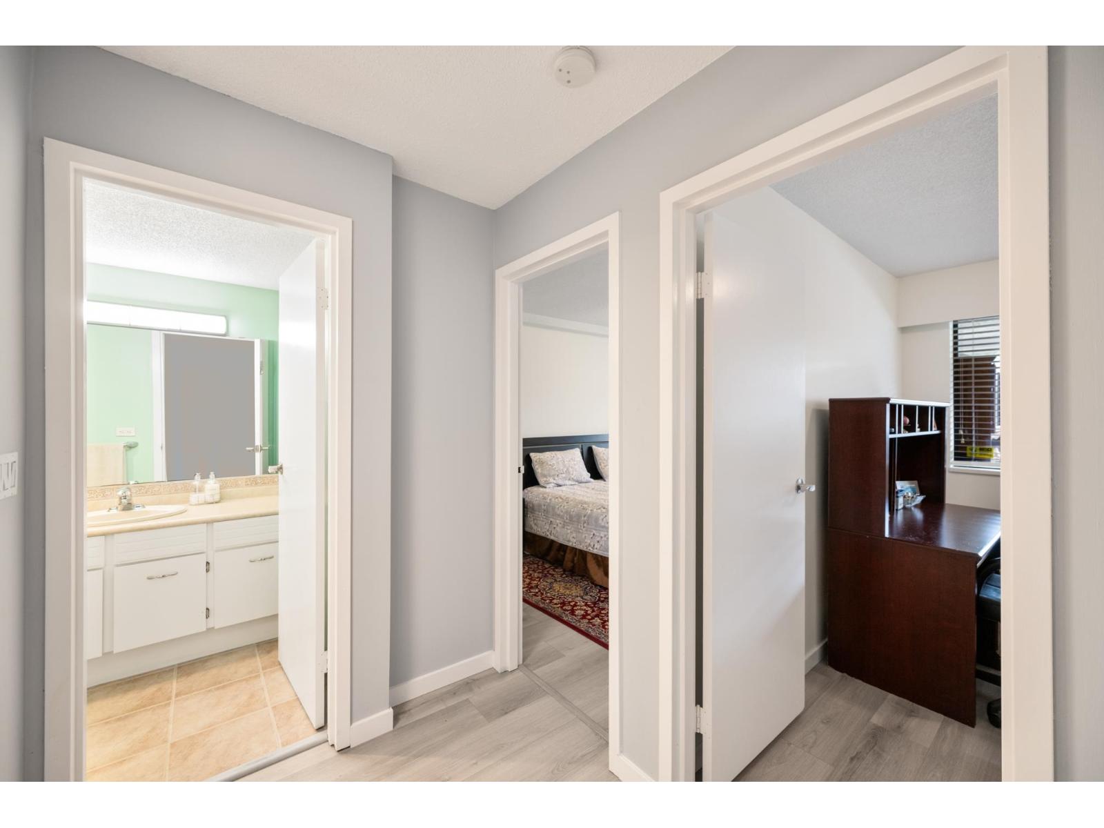 104 1320 FIR STREET, White Rock