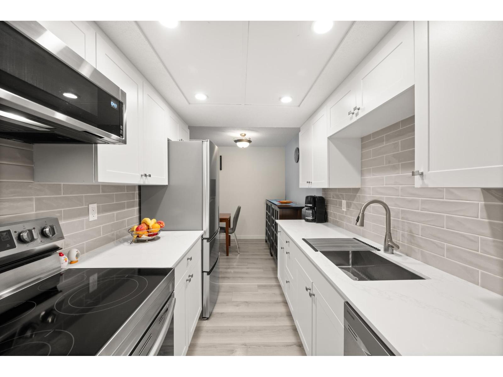 104 1320 FIR STREET, White Rock