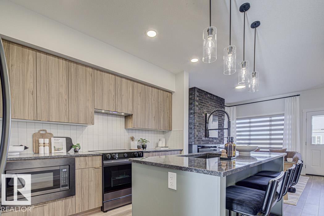 1214 MCLEOD AV, Spruce Grove