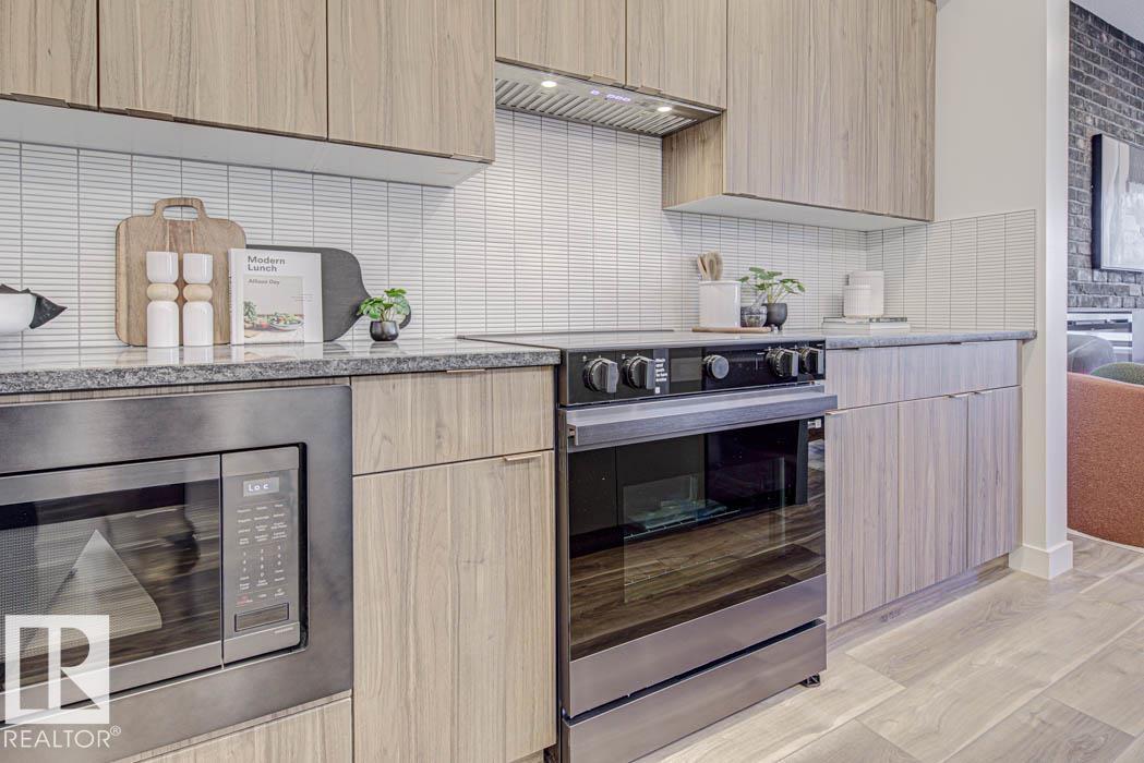 1214 MCLEOD AV, Spruce Grove