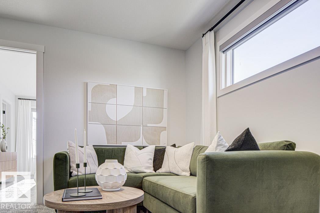 1214 MCLEOD AV, Spruce Grove