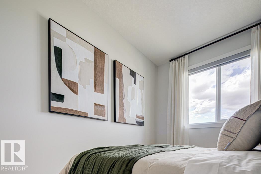 1214 MCLEOD AV, Spruce Grove