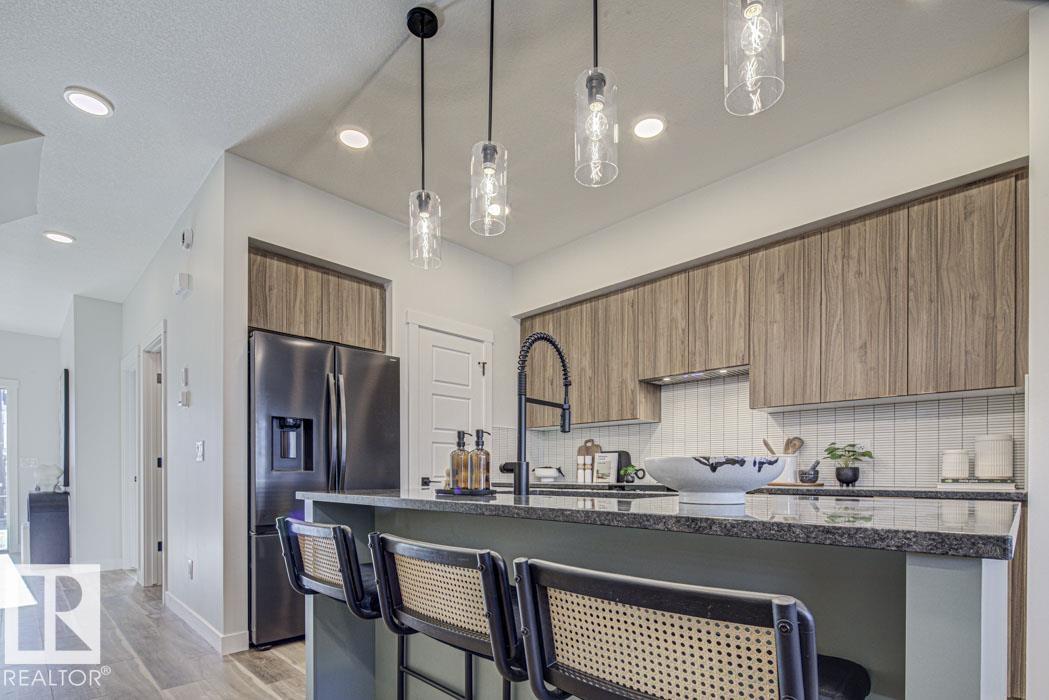 1214 MCLEOD AV, Spruce Grove