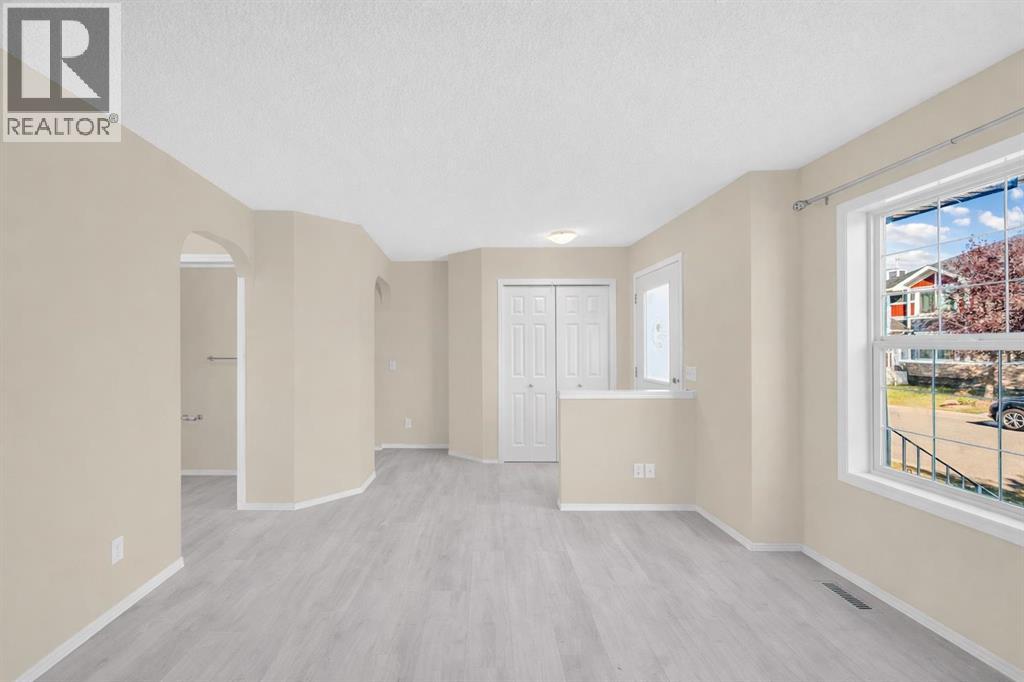 Single Family House for Sale in  Saddlebrook Common NE Saddle Ridge Calgary 