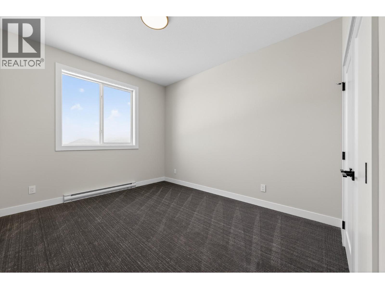 2138 LINFIELD Drive, Kamloops