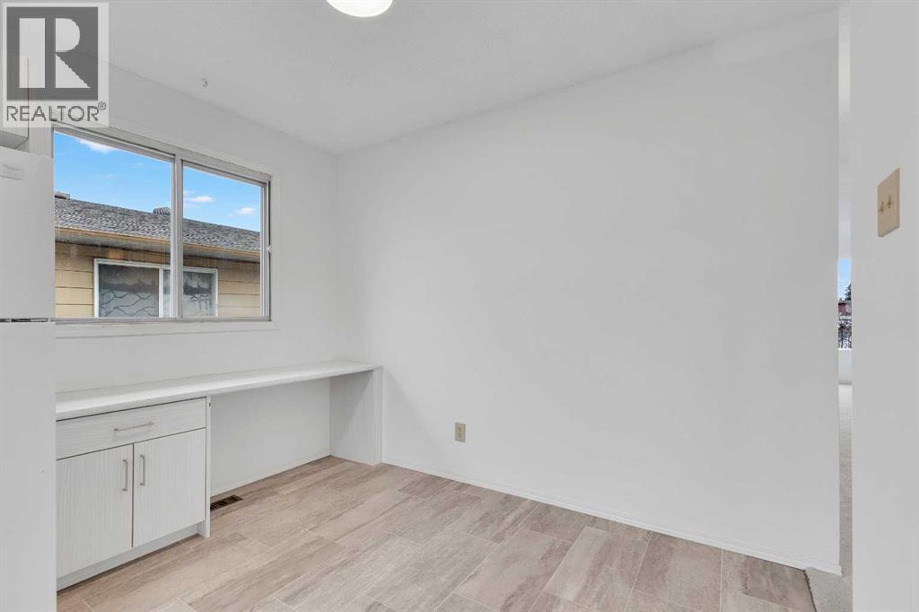 Single Family House Bi-level for Sale in  Doverville Crescent SE Dover Calgary 